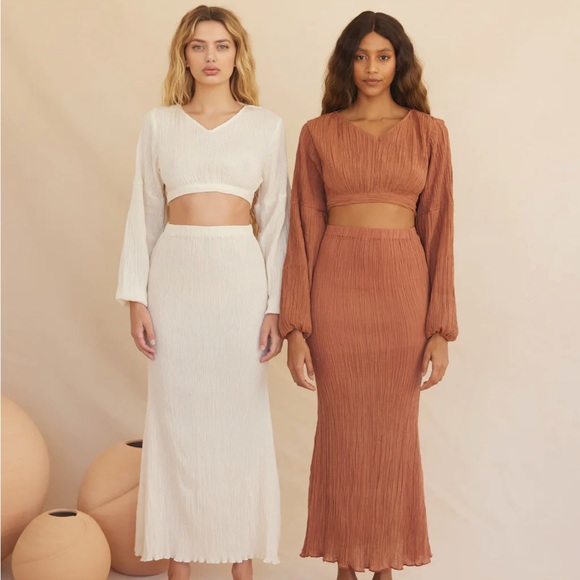 Savannah Morrow The Label - Sunnie Top in CREAM - Picture 2 of 3